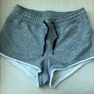 Lululemon knit grey xs tie shorts